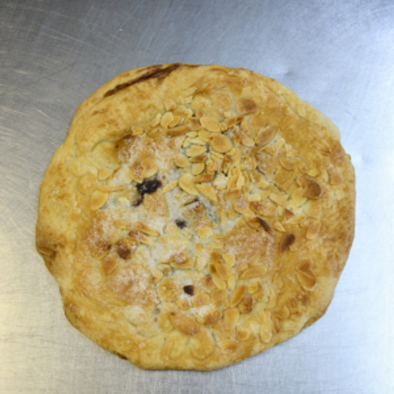Tortas de manteca rellenas de chocolate con almendras