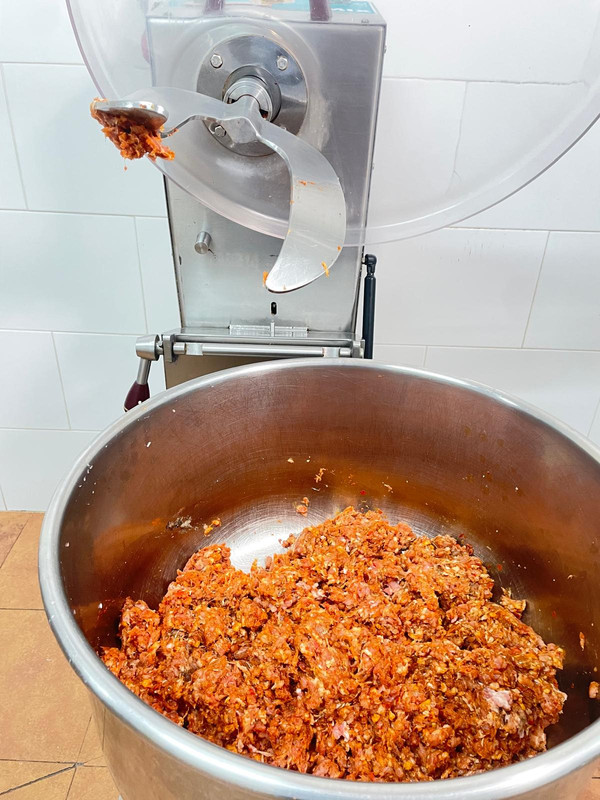 Carnicería Mercedes Cuadros Vivo 7