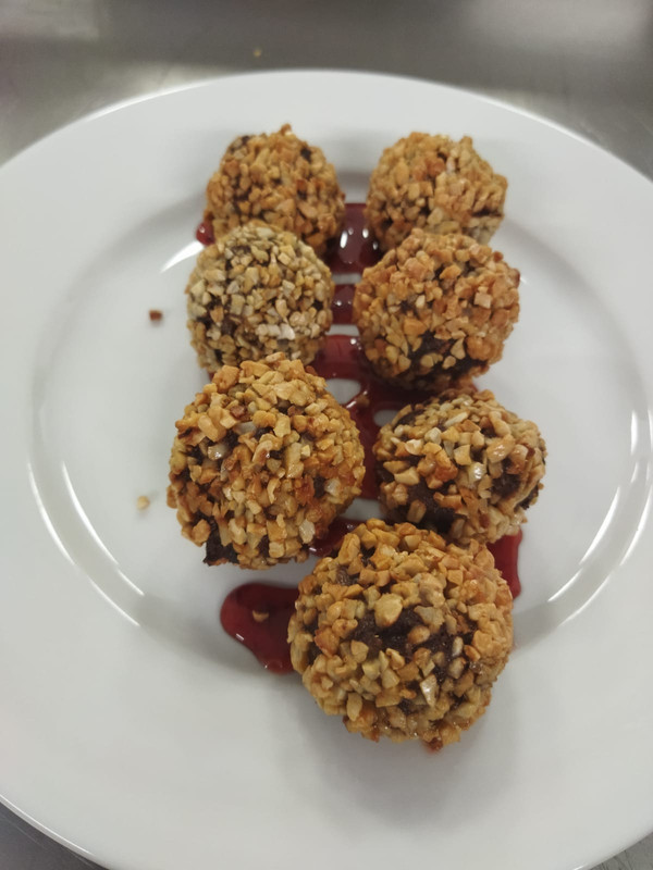 Ferrero Rocher de Morcilla Negra. 350unidades.