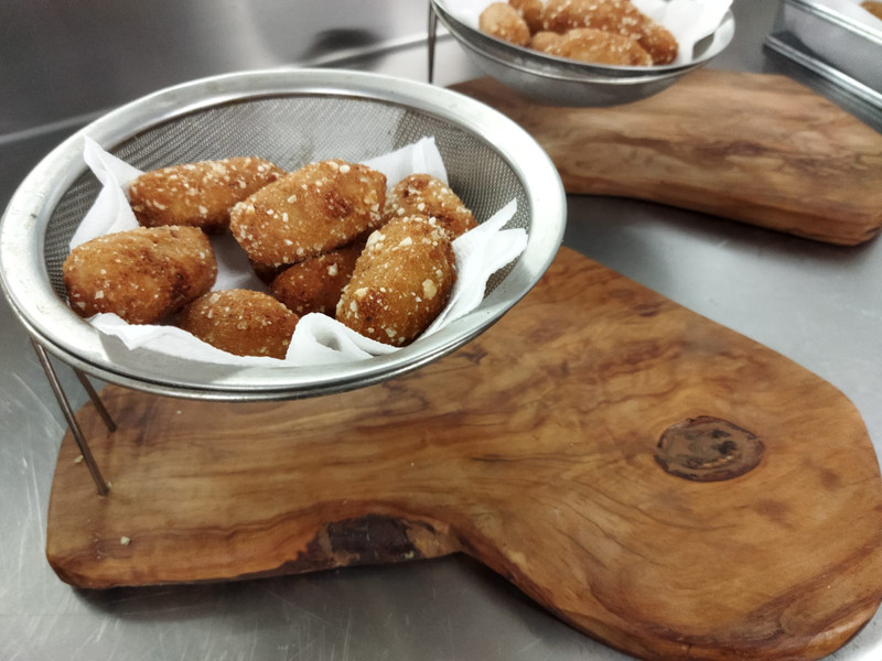 Ración de Croquetas Caseras