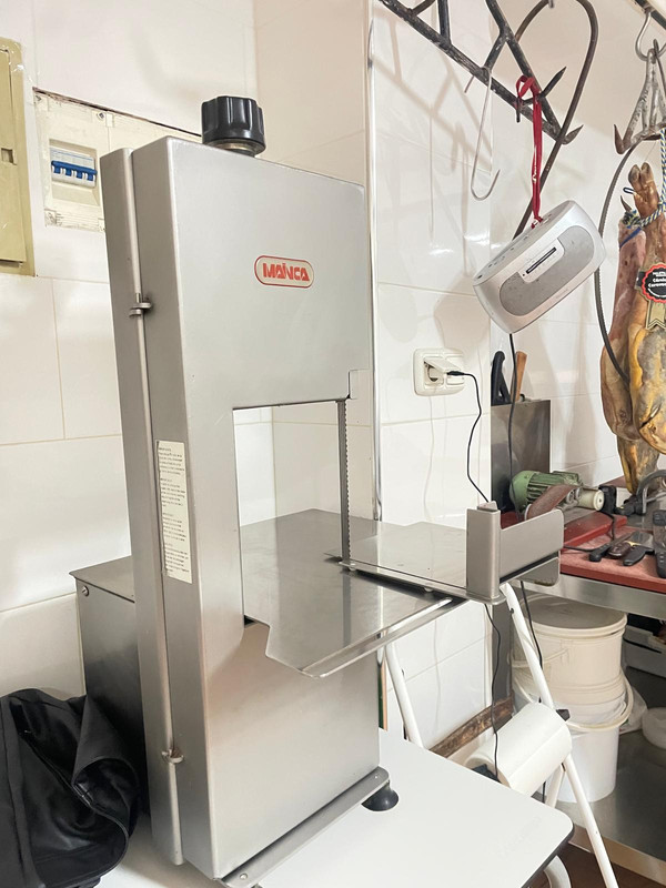 Carnicería Mercedes Cuadros Vivo 11